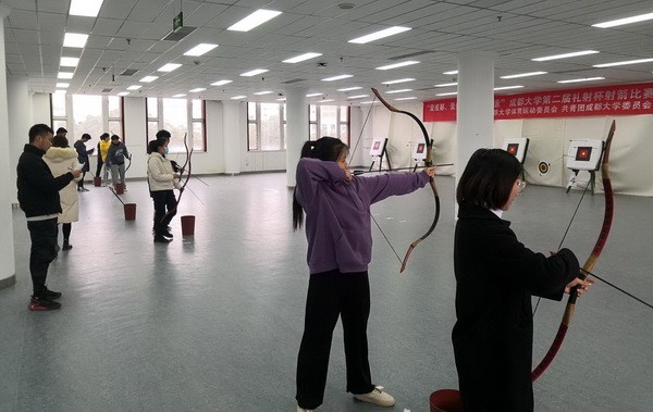 运动员起射.jpg